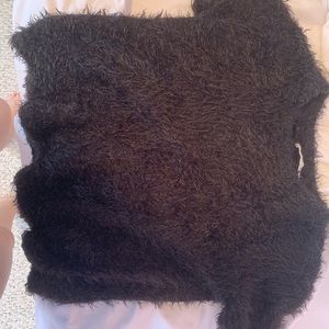 Short sleeve black feathered shirt